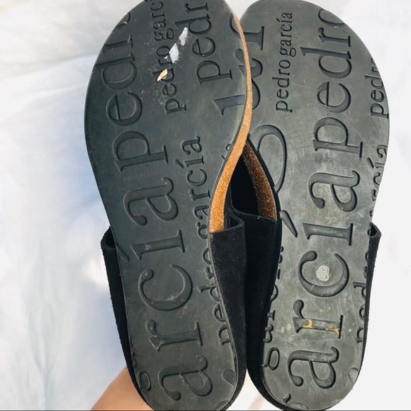 Pedro Garcia Jackie Black Suede Thong - Picture 6 of 8